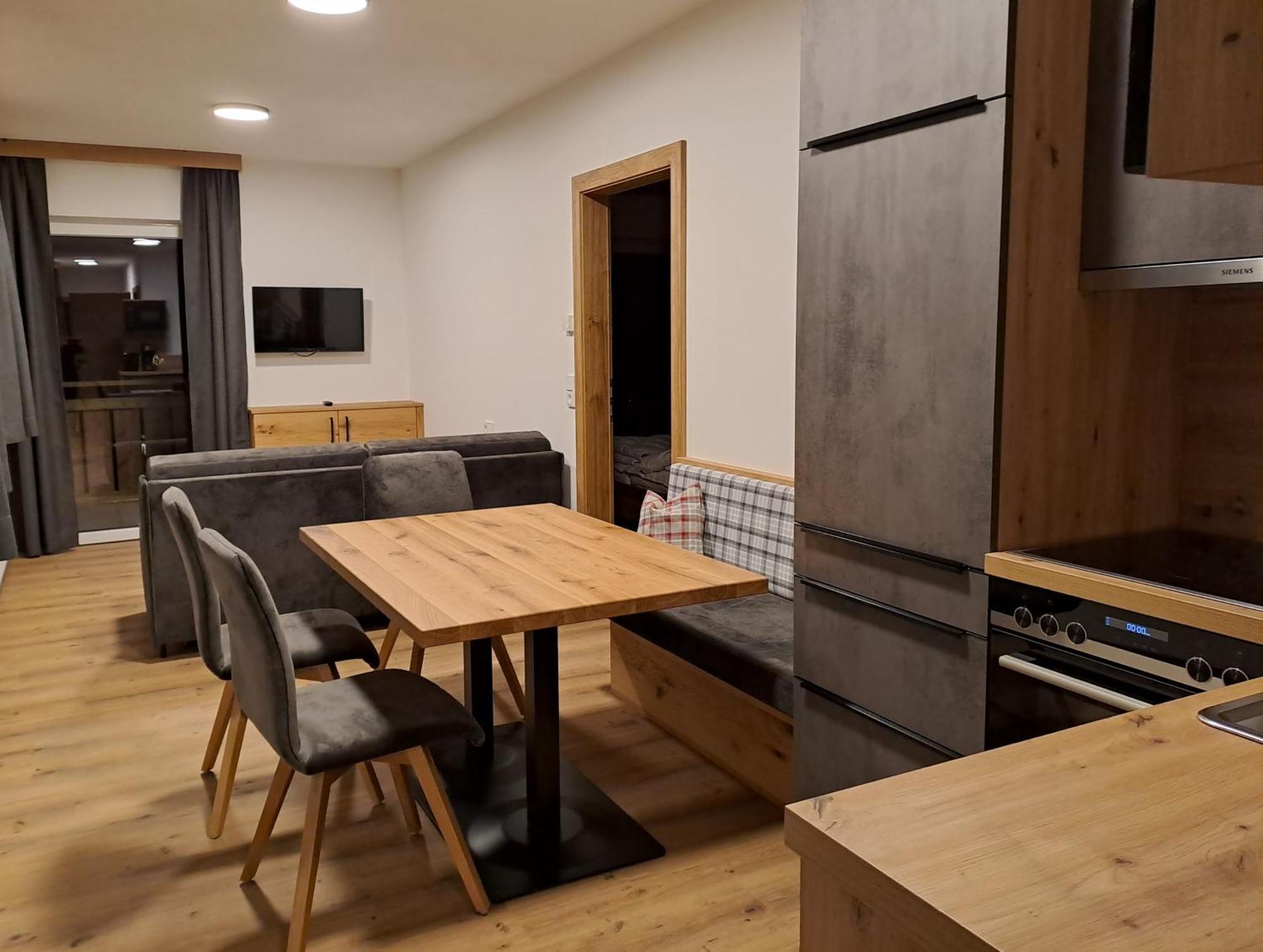Zimmer & Appartements Schwarzenbacher Sonja & Konrad Клайнарл Екстериор снимка